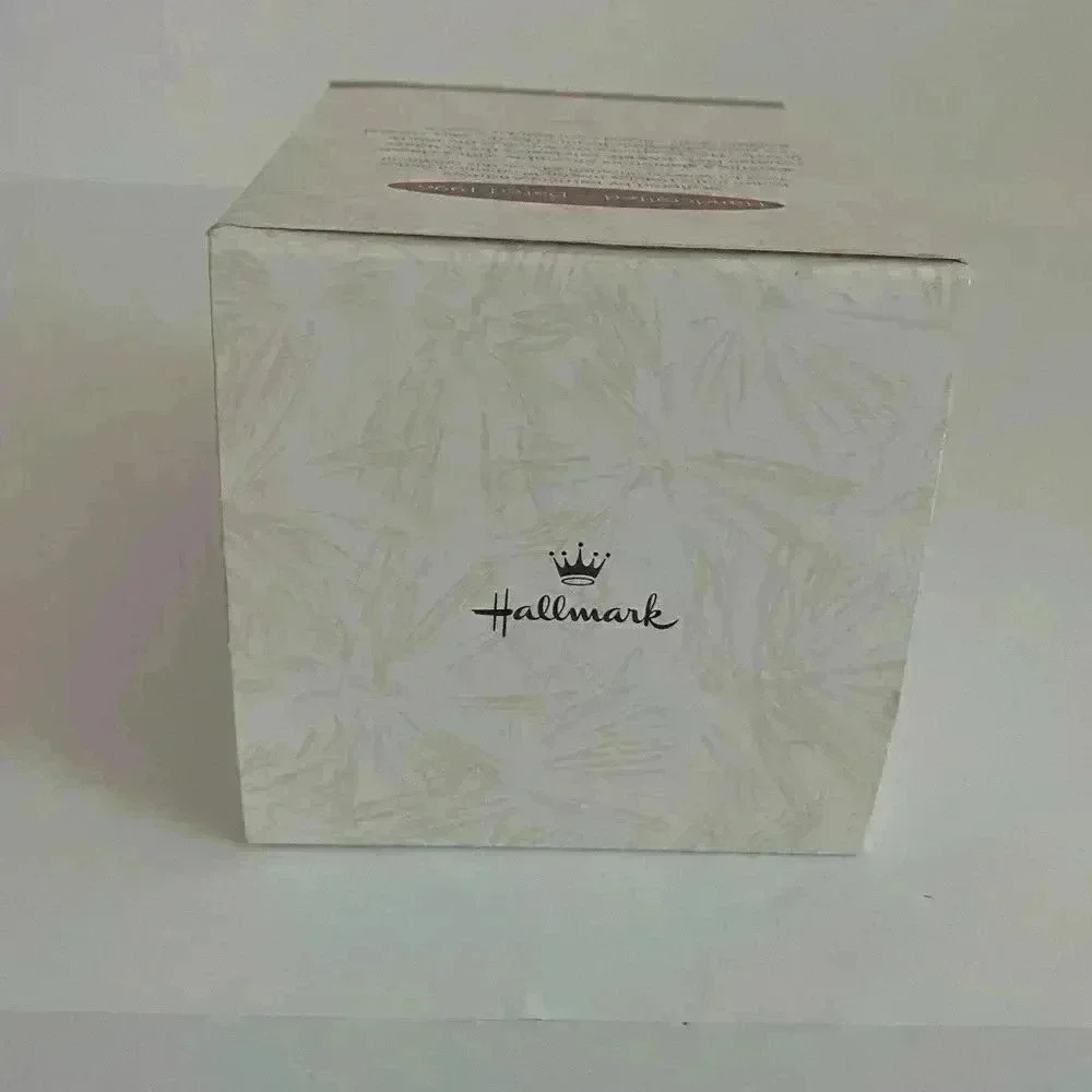 Hallmark Keepsake Ornament Holiday Barbie - Picture 5 of 13